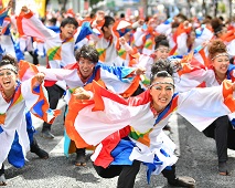 にっぽんど真ん中祭り演舞